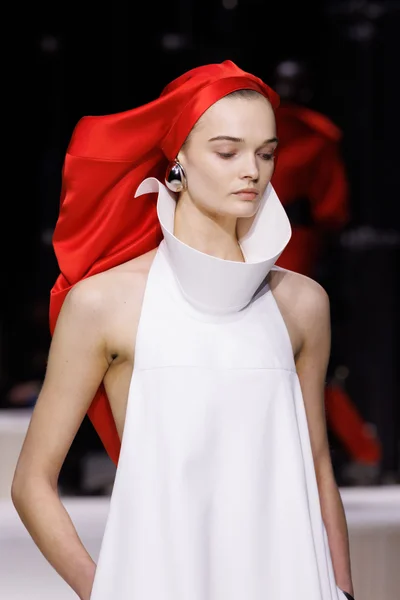 Look 90
